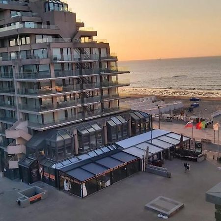 Appartement Met Zeezicht Op Het Van Bunnenplein Knokke-Heist Exterior foto