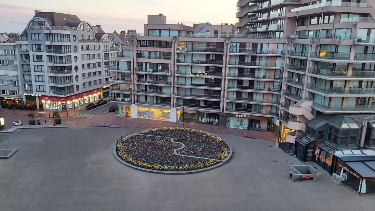 Appartement Met Zeezicht Op Het Van Bunnenplein Knokke-Heist Exterior foto